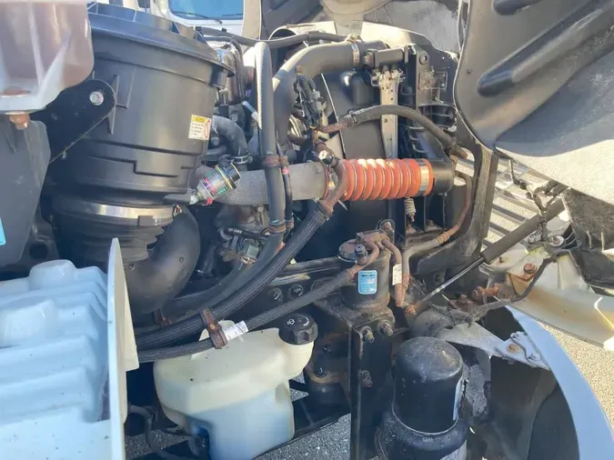 2020 FREIGHTLINER M2 106