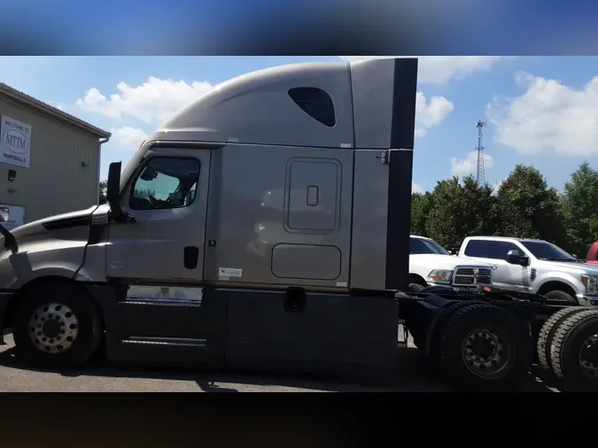 2023 Freightliner Cascadia 1268a7fb24511ca5fb25bdf26a00500a2d0