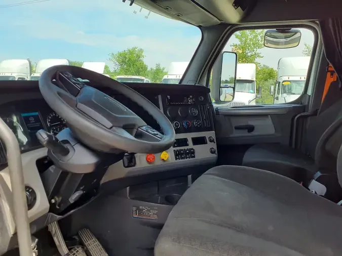 2019 FREIGHTLINER NEW CASCADIA PX12664