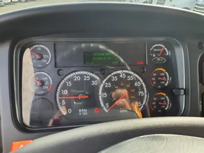 2019 FREIGHTLINER/MERCEDES M2 106