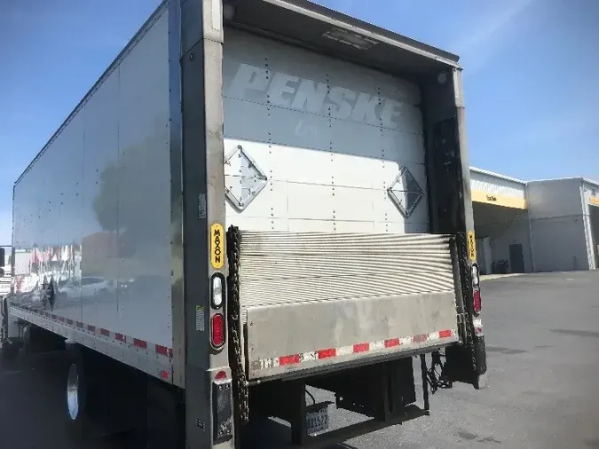 2018 FREIGHTLINER M2