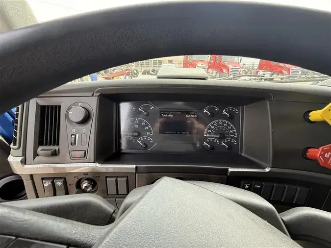 2022 VOLVO VNR64T3008a88fb5920188d4fa3b0800872e2b0cf