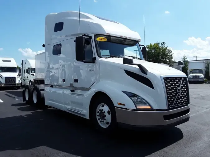 2020 VOLVO VNL64T-760