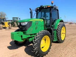 2017 John Deere 6120M