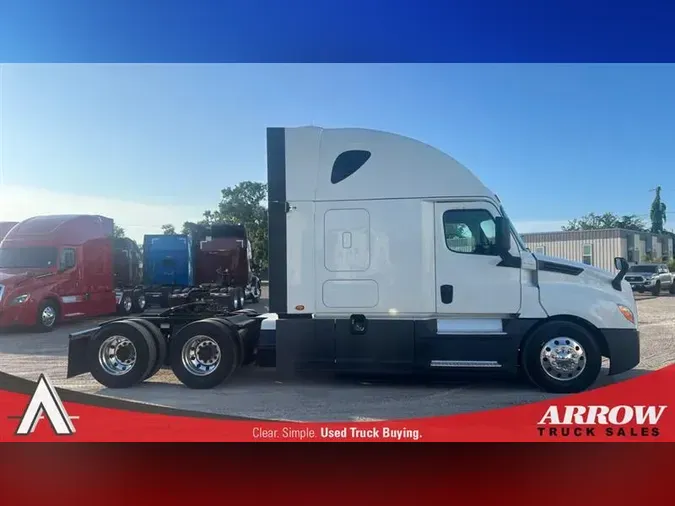 2020 FREIGHTLINER CA126