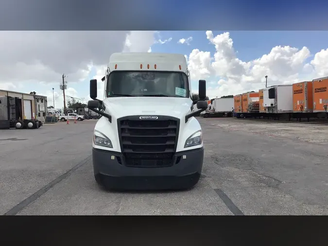 2022 Freightliner Cascadia 1268a95733d08e823bee6b0a5ea0b66aa63