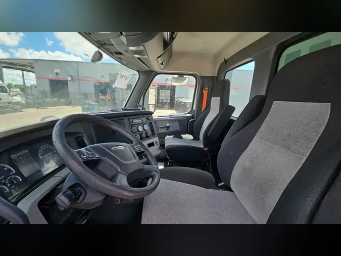 2019 Freightliner Cascadia 1268a97a28dfe1369c23b489cb1a1e2a47c