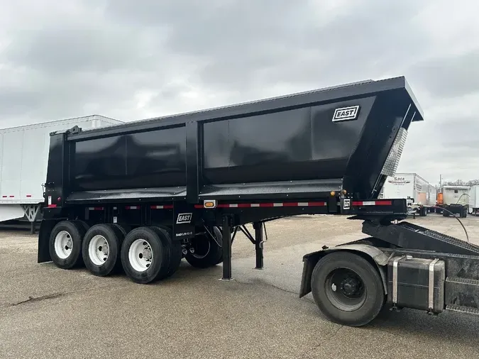 2026 EAST STEEL TRI-AXLE