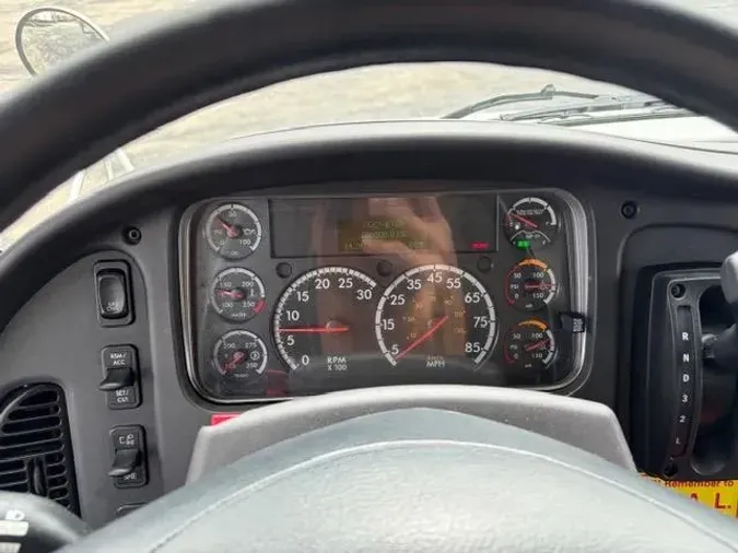 2021 Freightliner Business Class M2 106