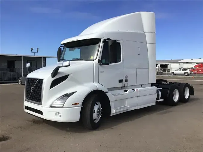 2019 VOLVO VNL640