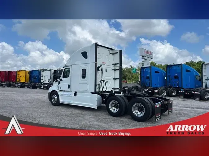 2020 FREIGHTLINER CA126