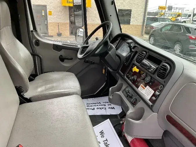 2018 Freightliner M2