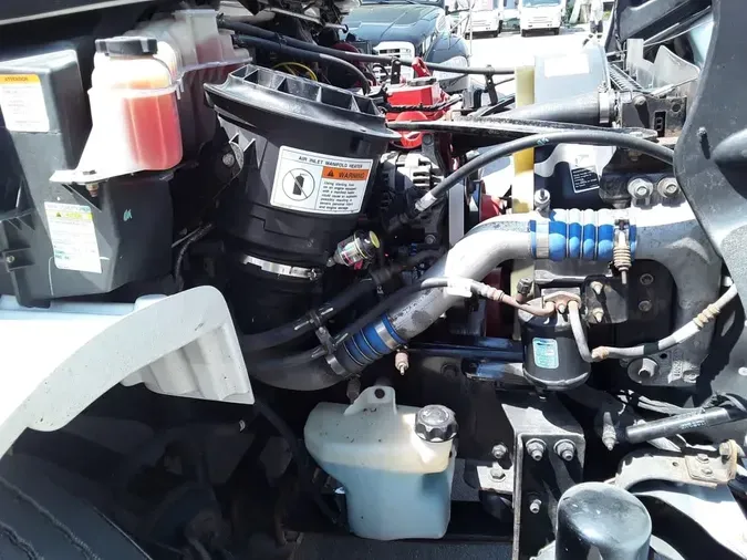 2018 FREIGHTLINER M2 106