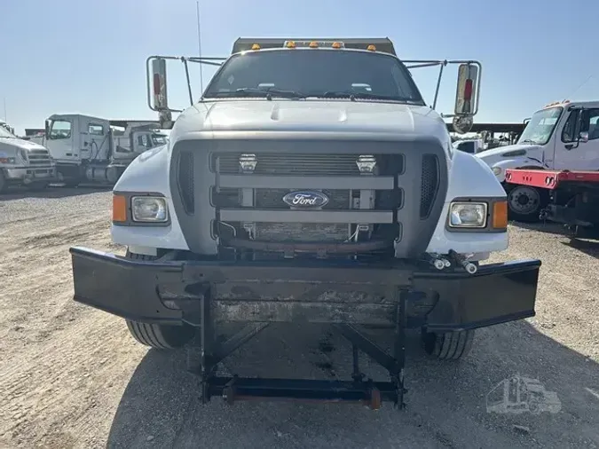 2015 FORD F750 SD