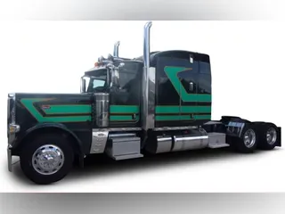 2022 Peterbilt 389