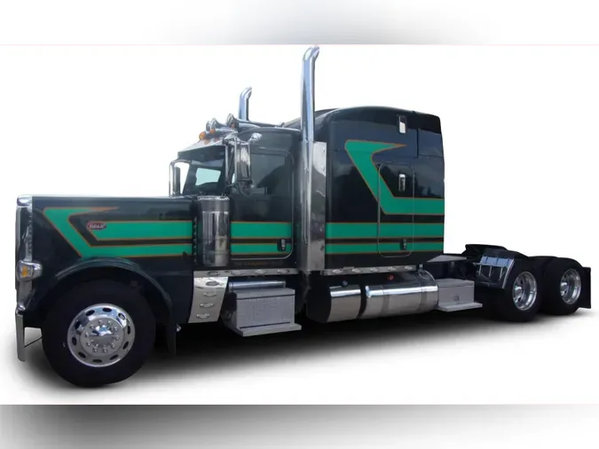 2022 Peterbilt 3898aa7232950a74547750836a0e6c3473a