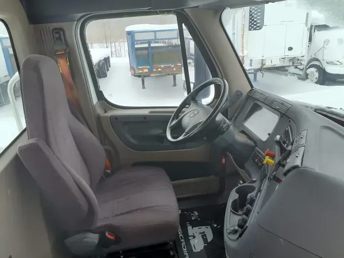 2019 FREIGHTLINER/MERCEDES CASCADIA 113