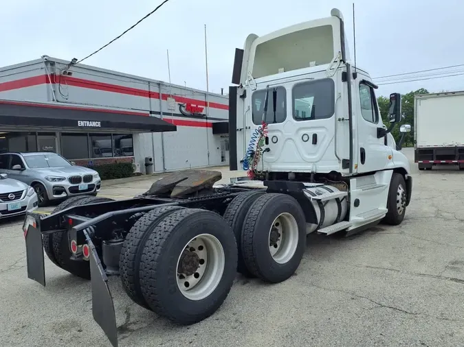 2020 FREIGHTLINER CASCADIA 125