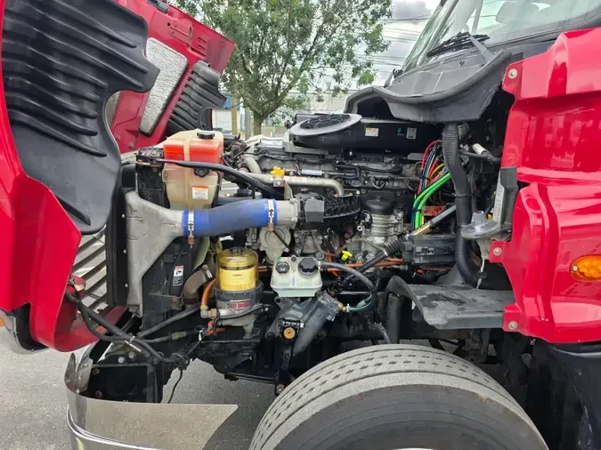 2019 FREIGHTLINER/MERCEDES CASCADIA 125