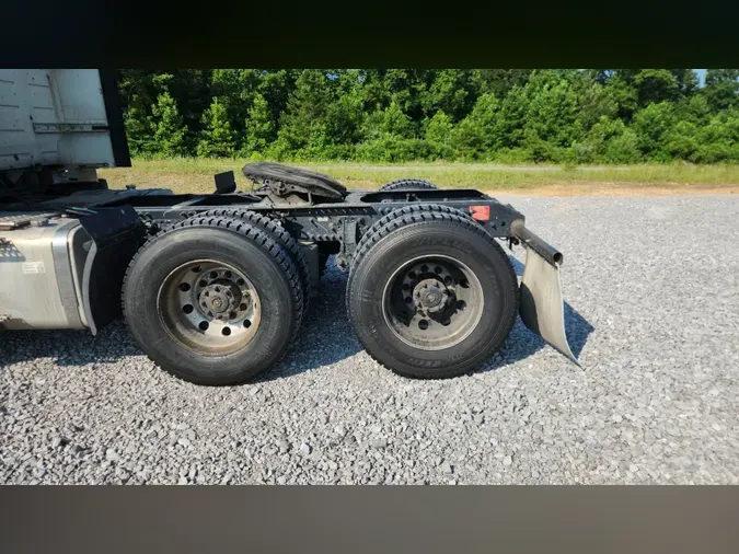 2018 Volvo VNL300