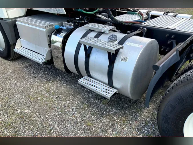 2019 INT LT625 6x4