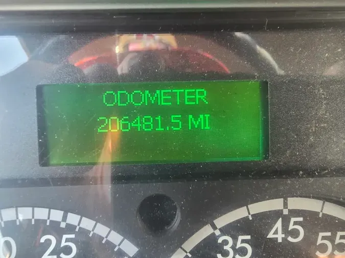 2016 FREIGHTLINER M2 106