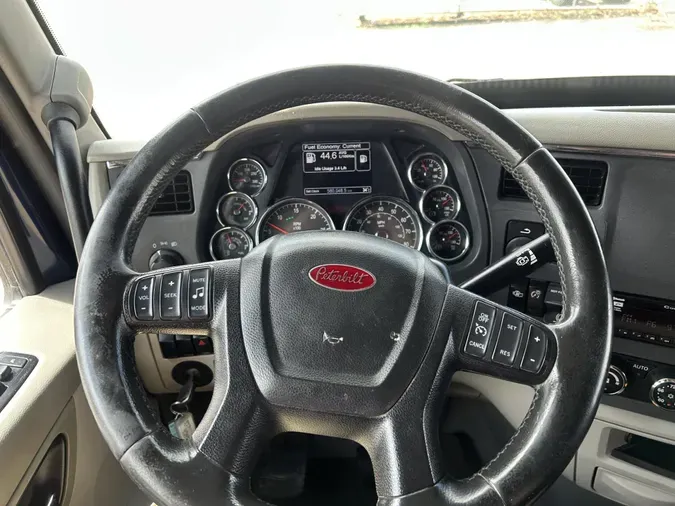 2021 Peterbilt 579