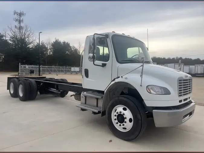 2019 FREIGHTLINER/MERCEDES M2 106