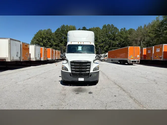 2020 Freightliner Cascadia 126