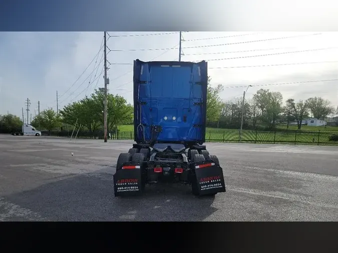 2020 INTERNATIONAL LT