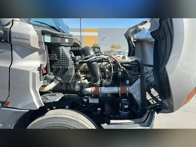 2024 Freightliner Cascadia 126