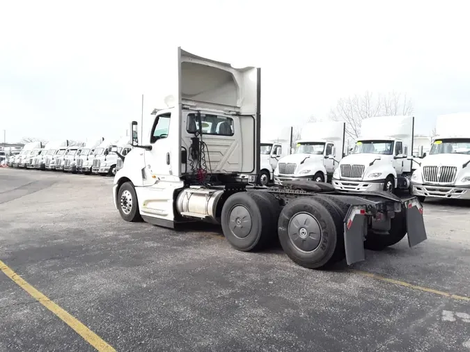 2022 NAVISTAR INTERNATIONAL LT625 DAYCAB T/A