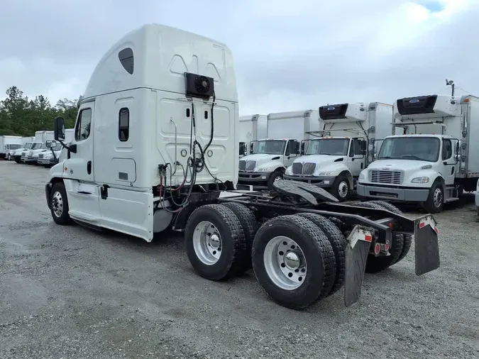 2020 FREIGHTLINER CASCADIA 125