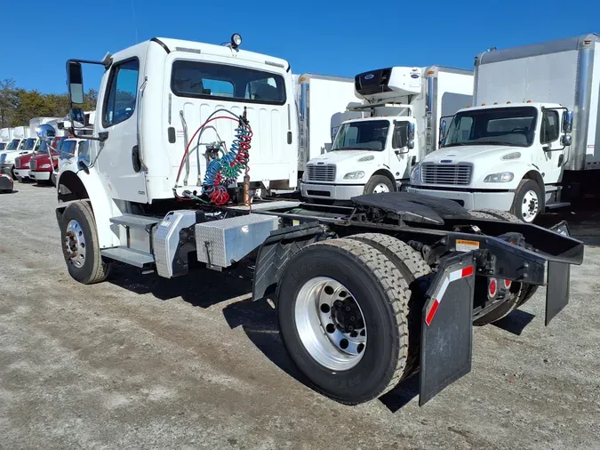 2016 FREIGHTLINER/MERCEDES M2 106