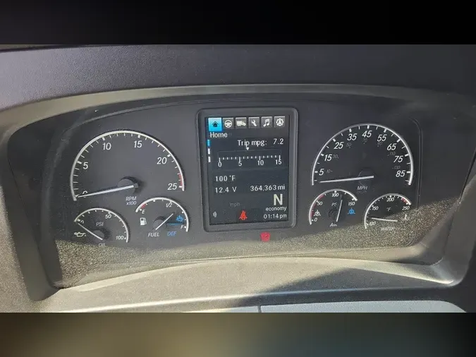 2022 Freightliner Cascadia 126