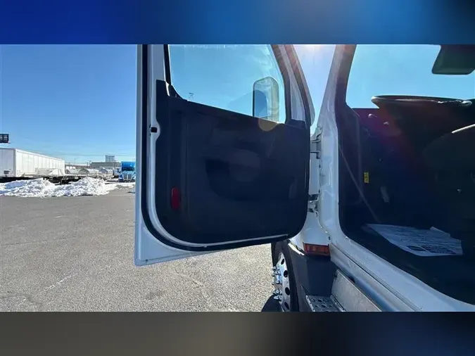 2023 FREIGHTLINER CA1268ac6e839f869453b35927b1189cdac2a