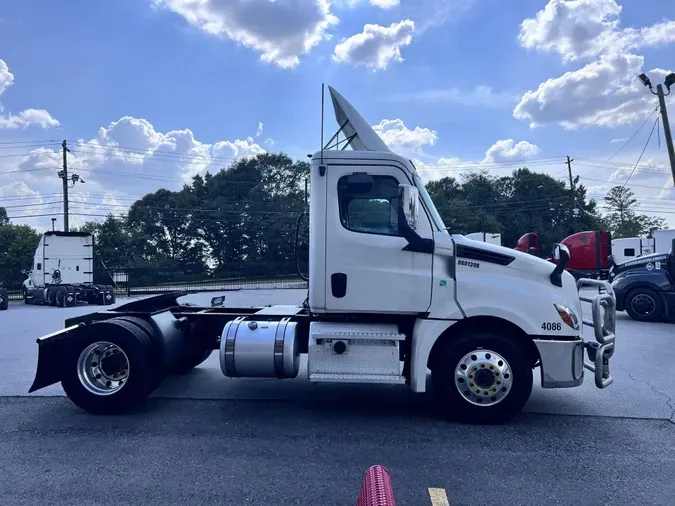 2020 Freightliner Cascadia