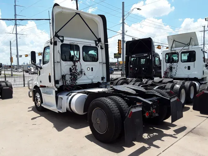 2019 FREIGHTLINER/MERCEDES NEW CASCADIA 116