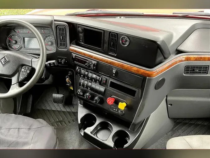 2021 INT LT625 6x4