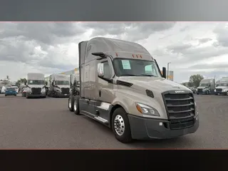 2025 Freightliner Cascadia 126