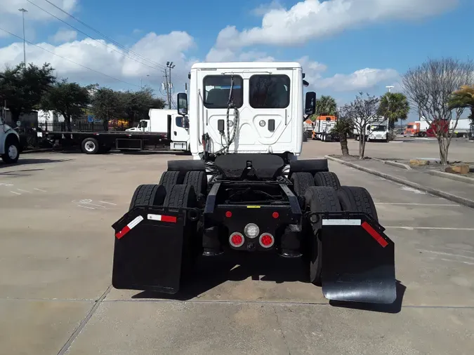 2017 FREIGHTLINER/MERCEDES CASCADIA PX11364ST