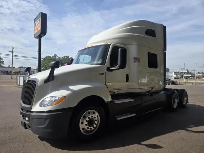 2021 International LT625
