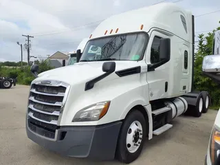 2019 FREIGHTLINER NEW CASCADIA PX12664