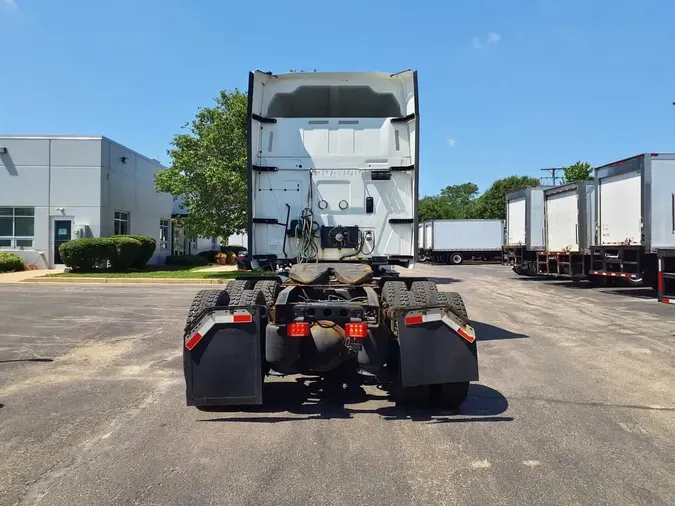 2019 NAVISTAR INTERNATIONAL LT625 SLPR CAB