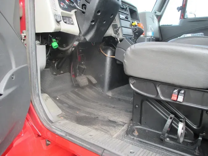 2018 INTERNATIONAL 4300