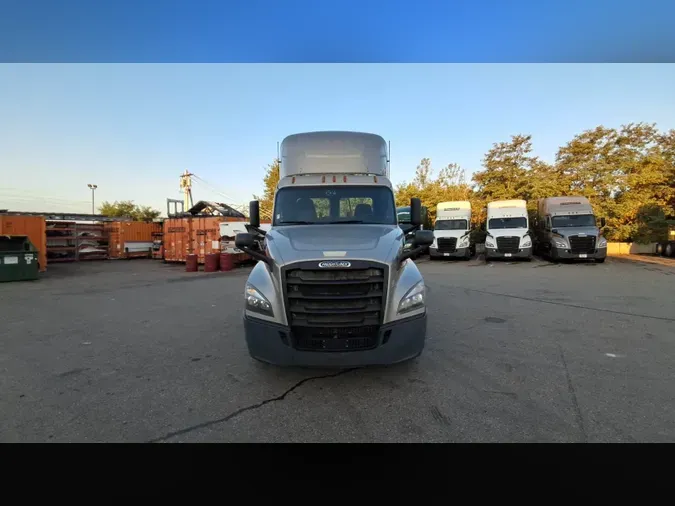 2020 Freightliner Cascadia 1268addf3251a5f8cbf20c3b04e7c137a63