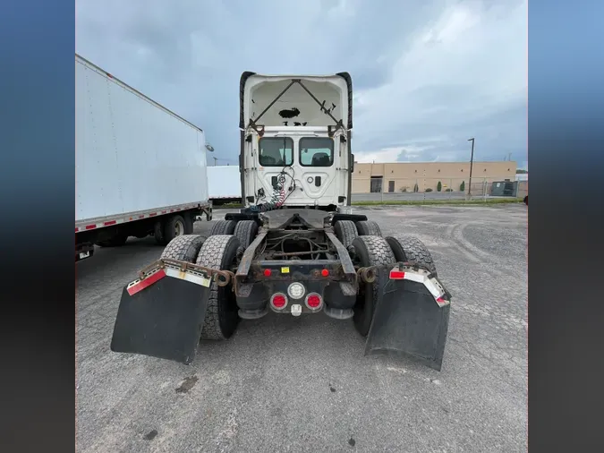 2017 FREIGHTLINER/MERCEDES CASCADIA 125