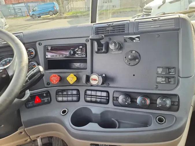 2018 FREIGHTLINER/MERCEDES CASCADIA 125