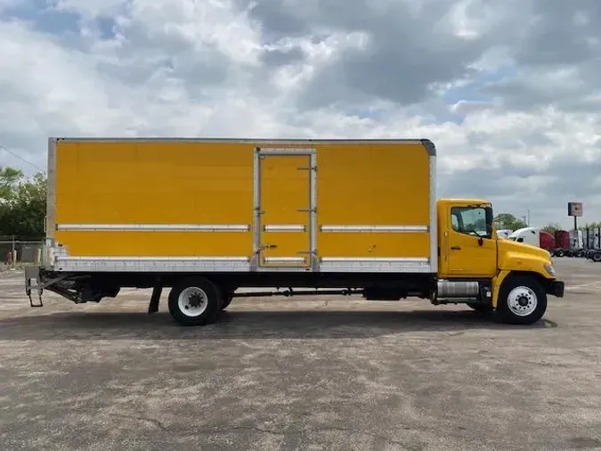 2020 Hino 268A