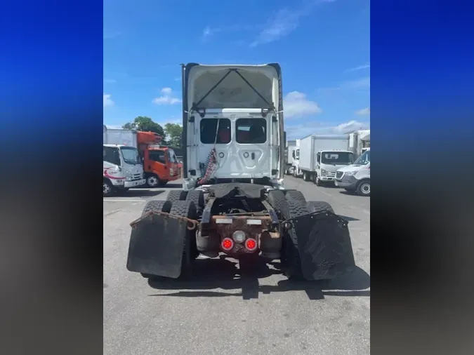 2018 FREIGHTLINER CASCADIA 125